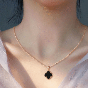 Black Beauty Clover Gold Necklace