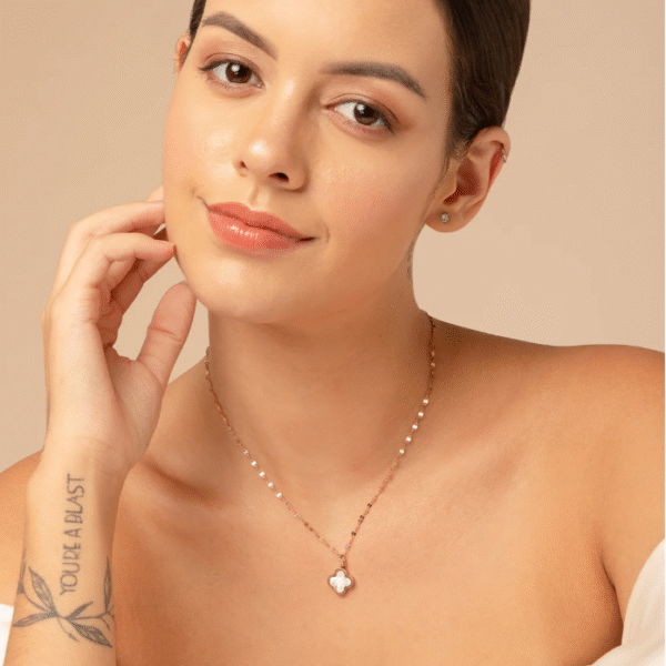 Black Beauty Clover Gold Necklace - Image 3